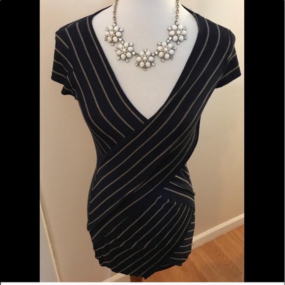 Anthropologie Bailey 44 Layered V-Neck Blouse - Picture 7 of 8